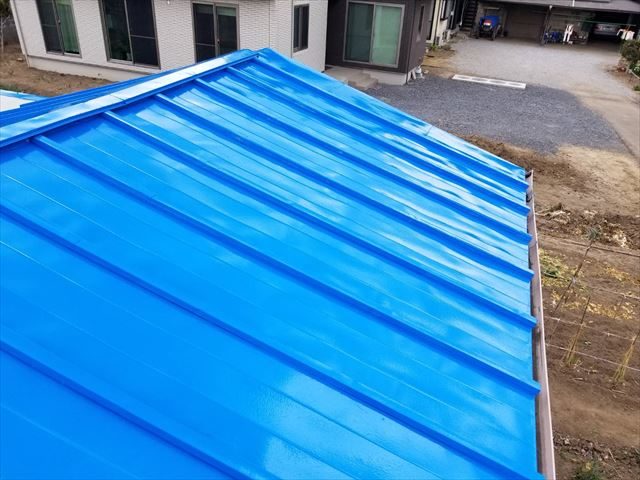 フッ素塗料を施された屋根