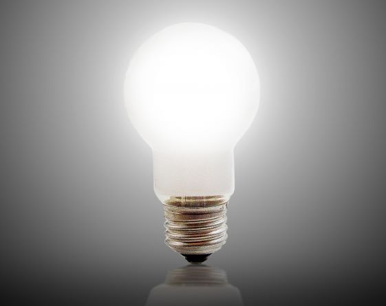 光源の違い―電球のイメージ